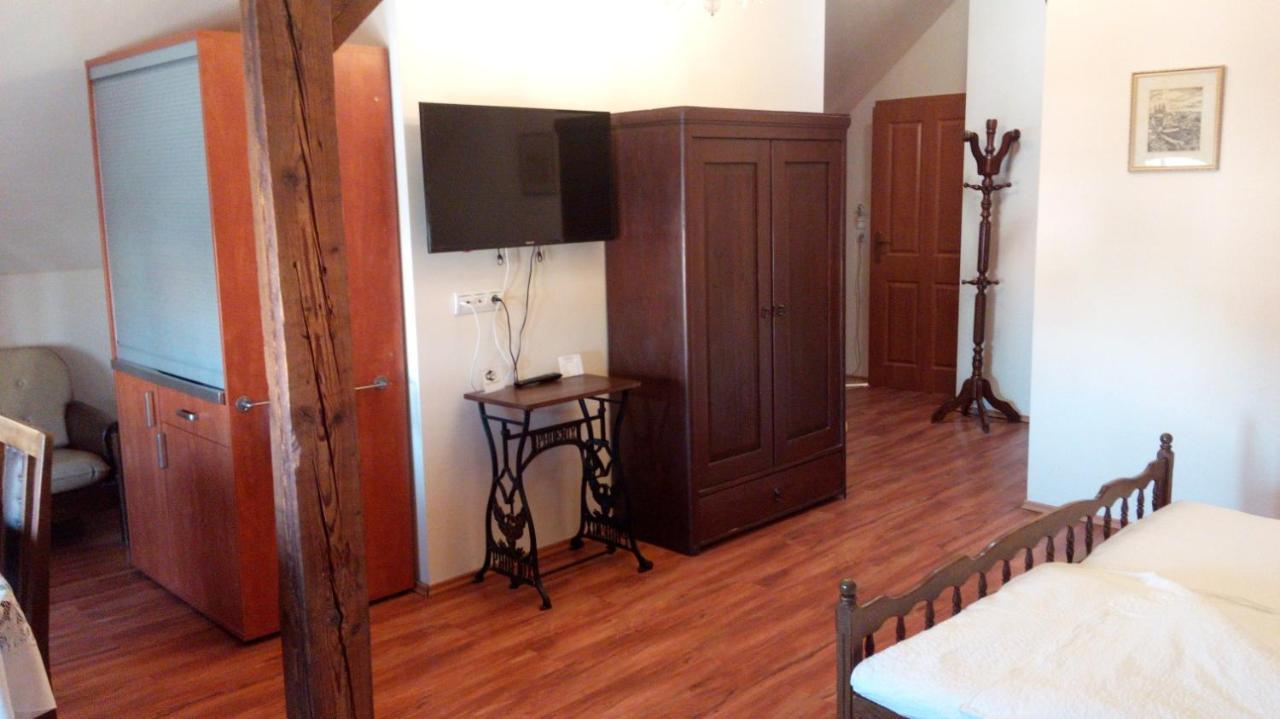Apartments U Kasny กาดาญ ภายนอก รูปภาพ